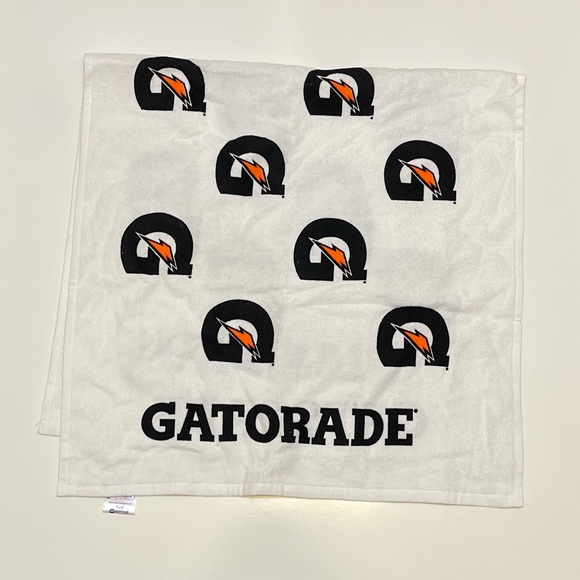 Gatorade towel - Picture 1 of 2